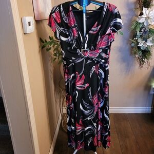 Beautiful Floral Midi Dress